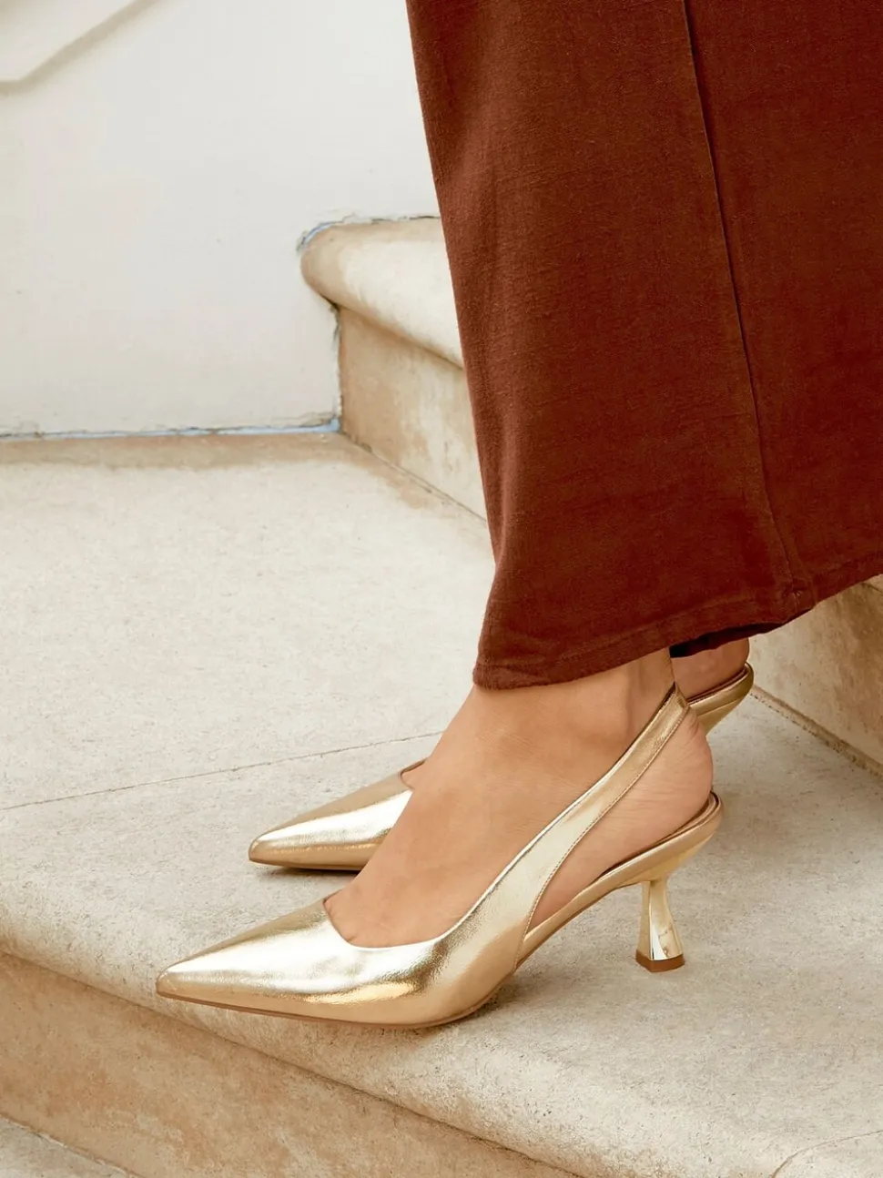 Goud - Linzi Presley pumps met naaldhakken en spitse neus