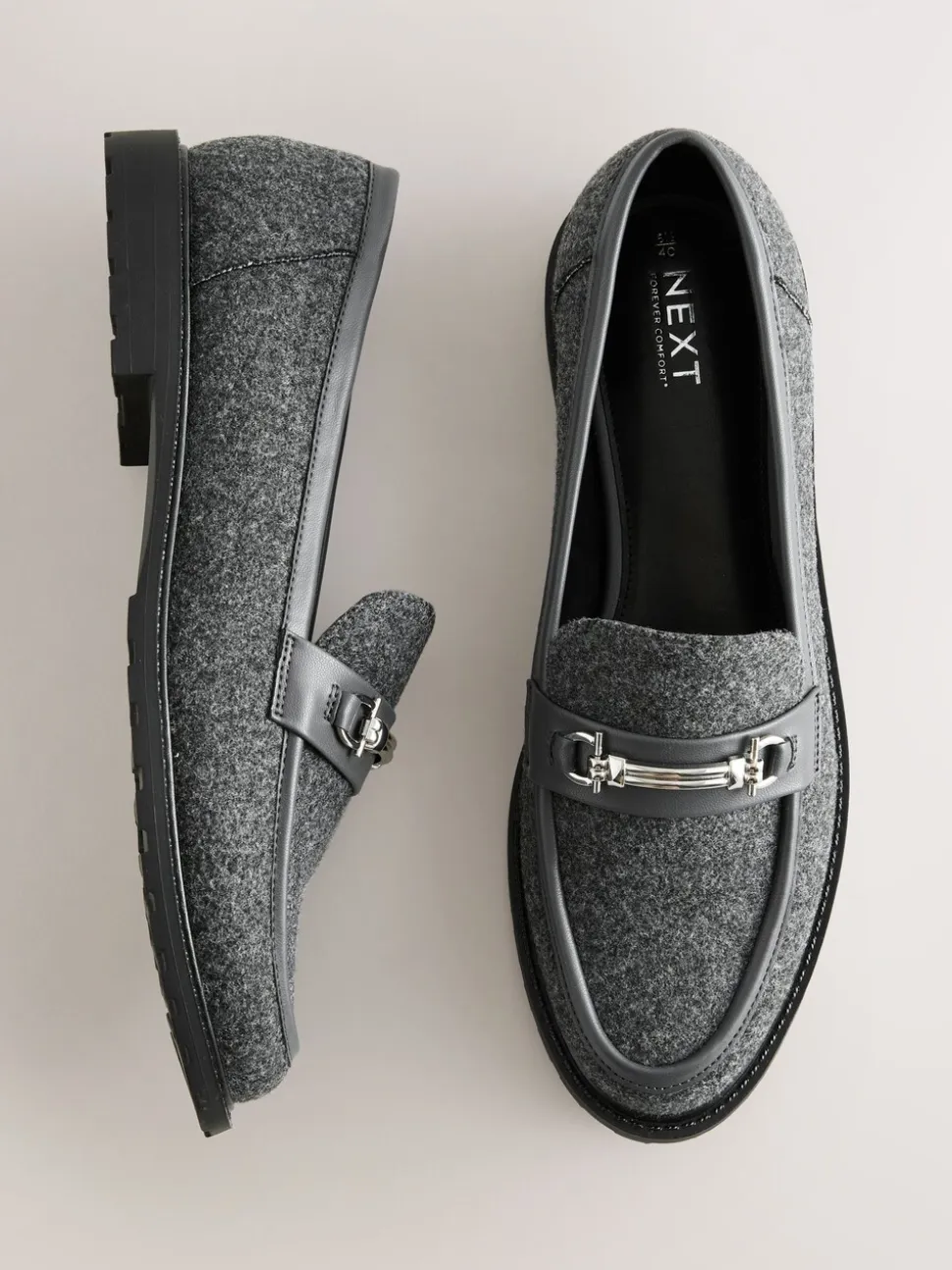 Grijs - Forever Comfort® Trim Hardware Round Toe Loafers