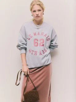 Grijs - Grafisch satijnapplicatie 'Le Marais' City sweatshirt met lange mouwen en ronde hals
