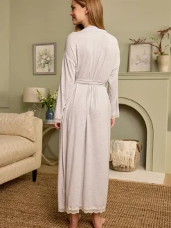 Grijs - Laura Ashley - Modal kamerjas met kanten afwerking