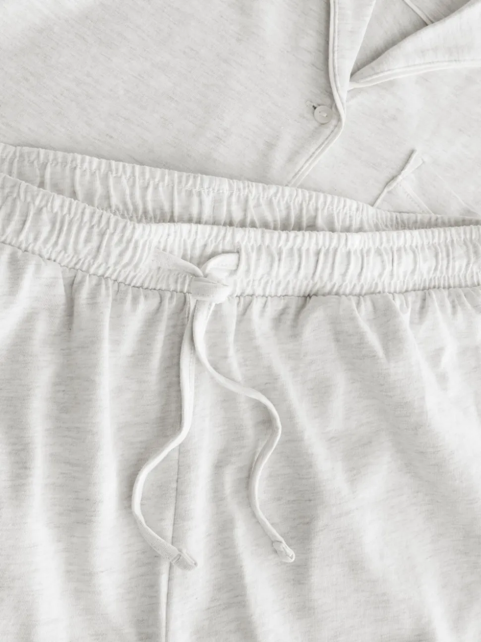 Grijs - Pyjama met knopen en jerseystof