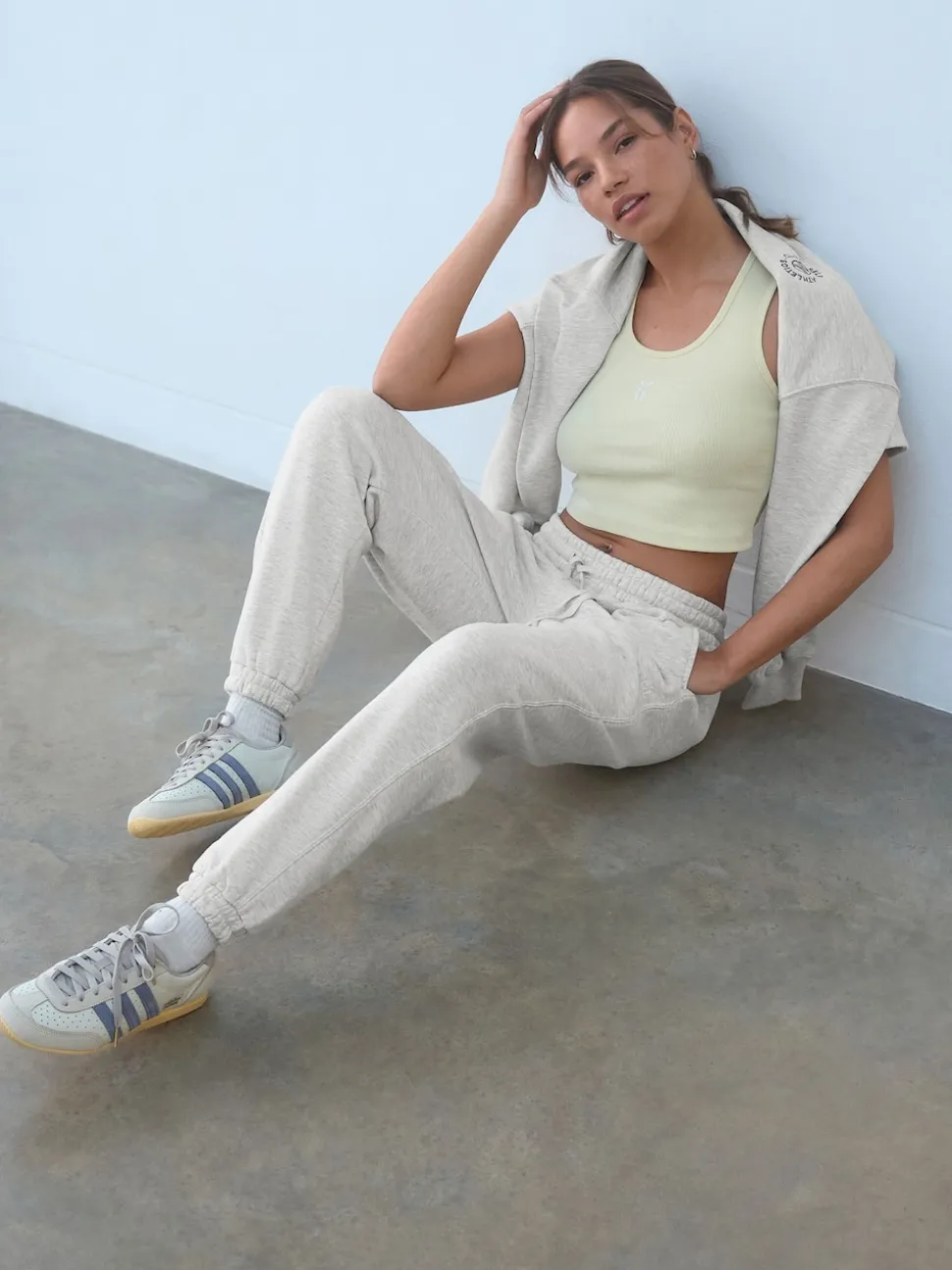 Grijs - Self. joggingbroek met boorden