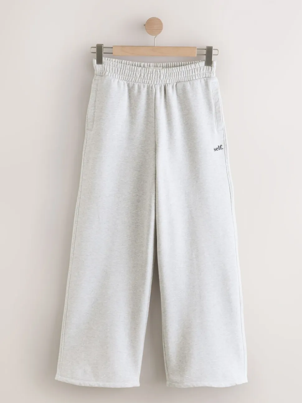 Grijs - self. joggingbroek met wijde pijpen