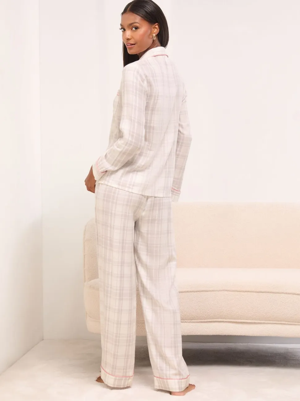 Grijs geruit - Lipsy - Geweven pyjamaset met lange mouwen