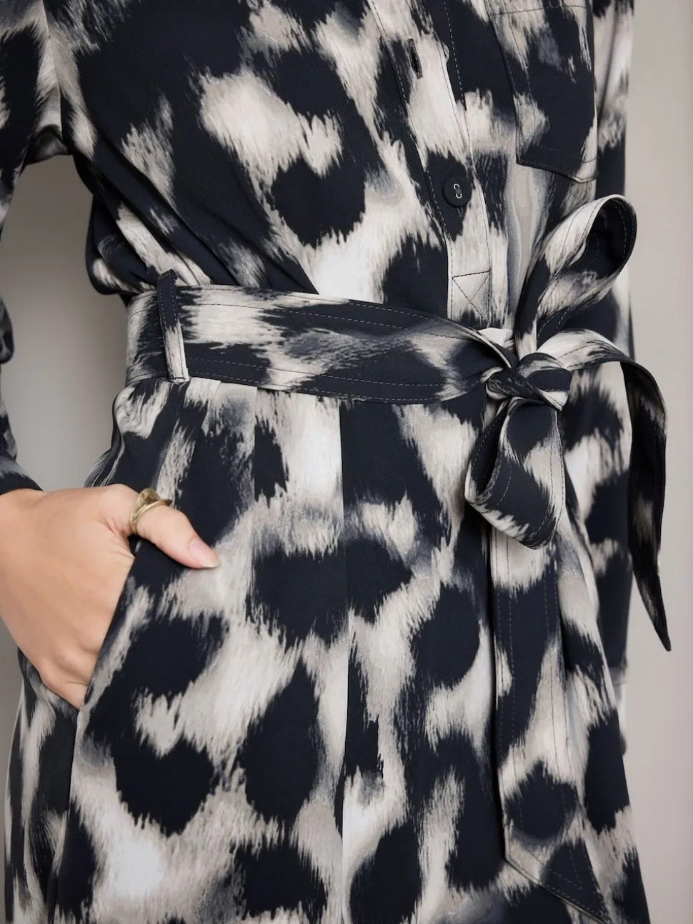 Grijs met luipaardprint - Mini Long Sleeve Tie Waist Shirt Dress