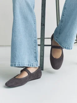 Grijze corduroy - Forever Comfort Round Toe Buckle Detail Mary Jane Shoes