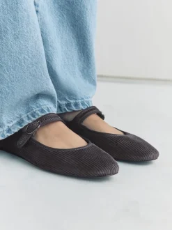Grijze corduroy - Forever Comfort Round Toe Buckle Detail Mary Jane Shoes