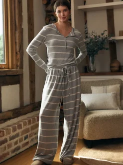 Grijze streep - Behaaglijke pyjama met lange mouwen