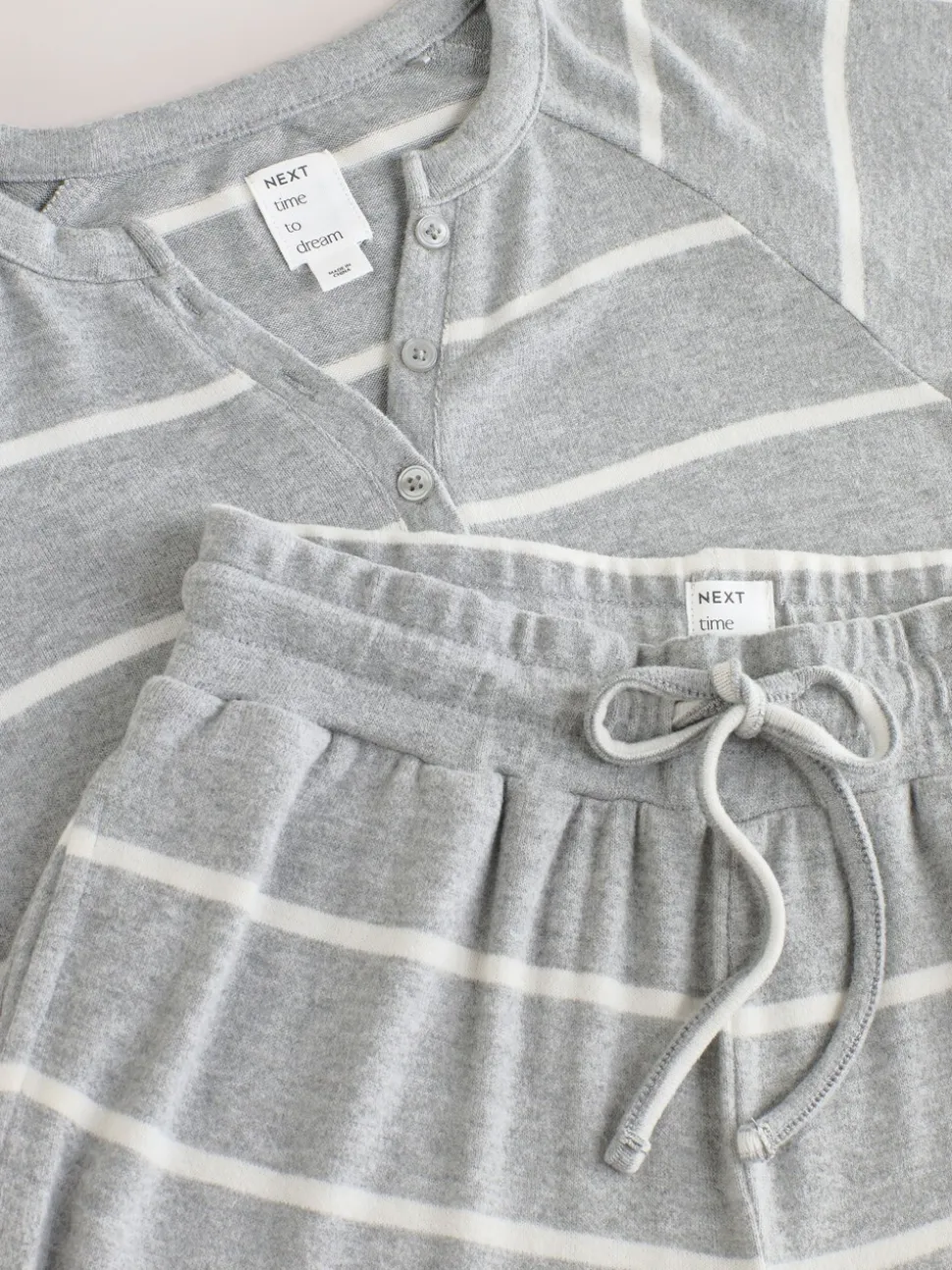 Grijze streep - Behaaglijke pyjama met lange mouwen