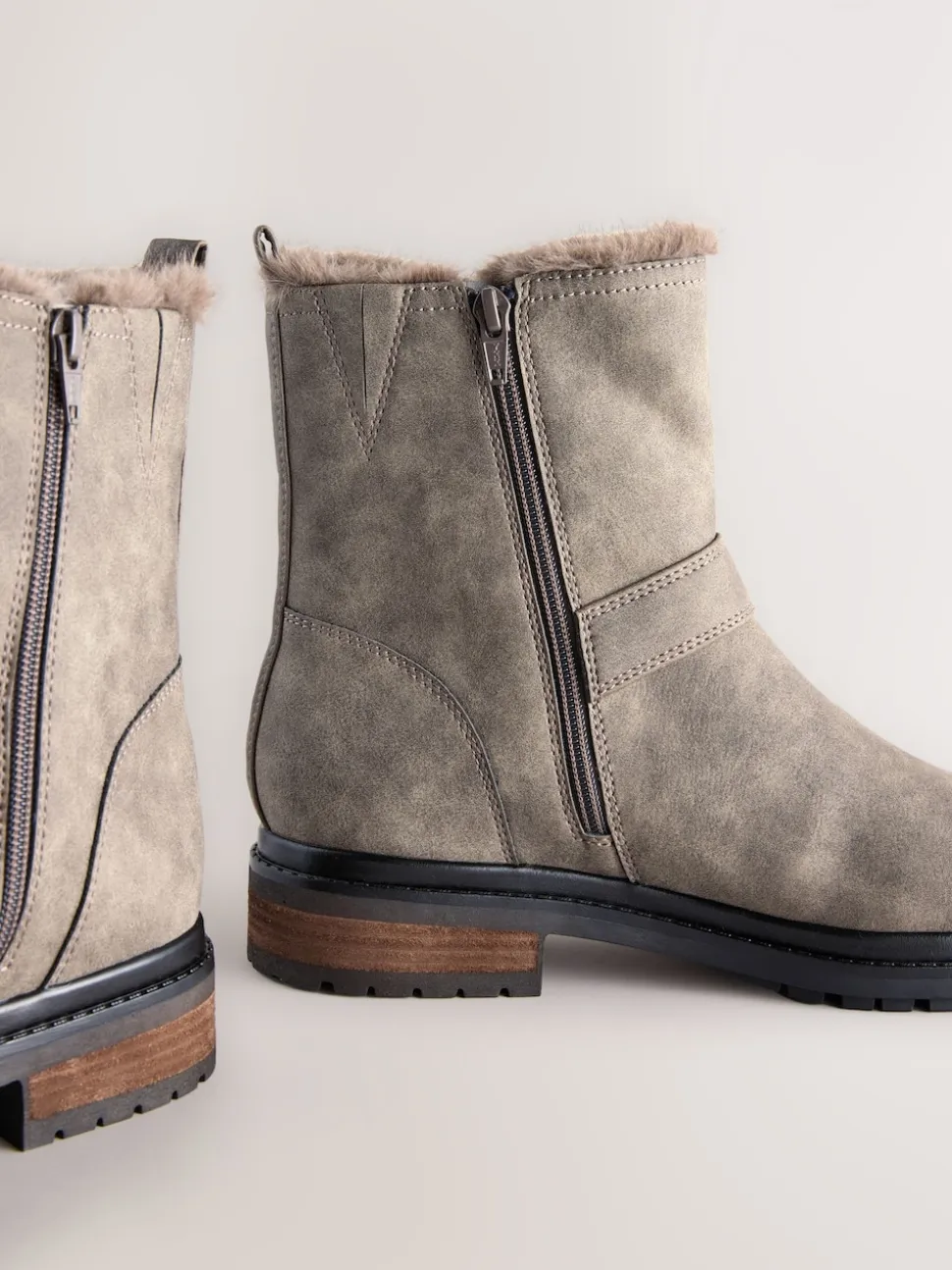 Grijze textuur - Forever Comfort® Faux Fur Hardware Ankle Boots