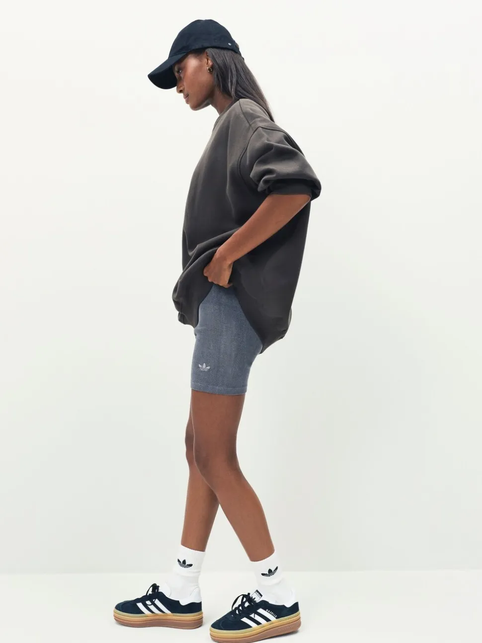 Groen - adidas Originals Essentials Linear Oversized sweatshirt met ronde hals