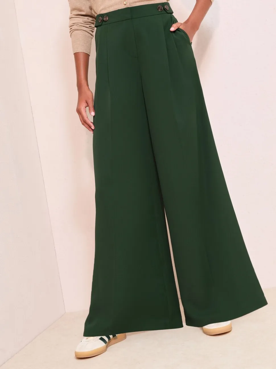 Groen - Friends Like These Adjustable Waist Premium Wide Leg Trousers