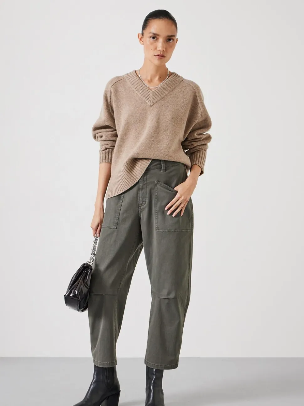 Groen - Hush Cordi Barrel Leg Trousers