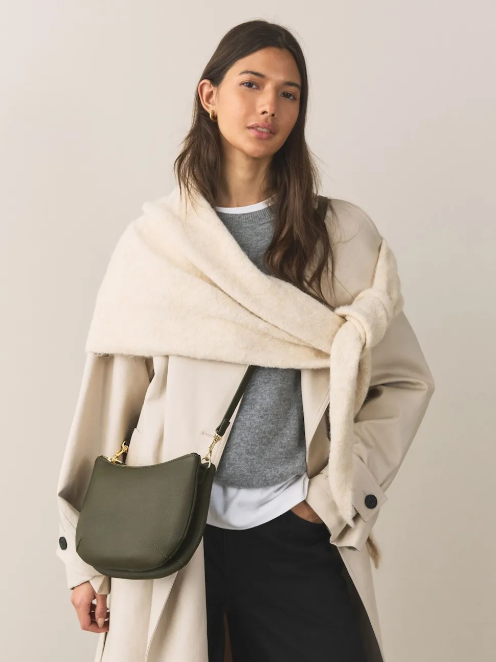 Groen - Leather Scoop Cross-Body Bag