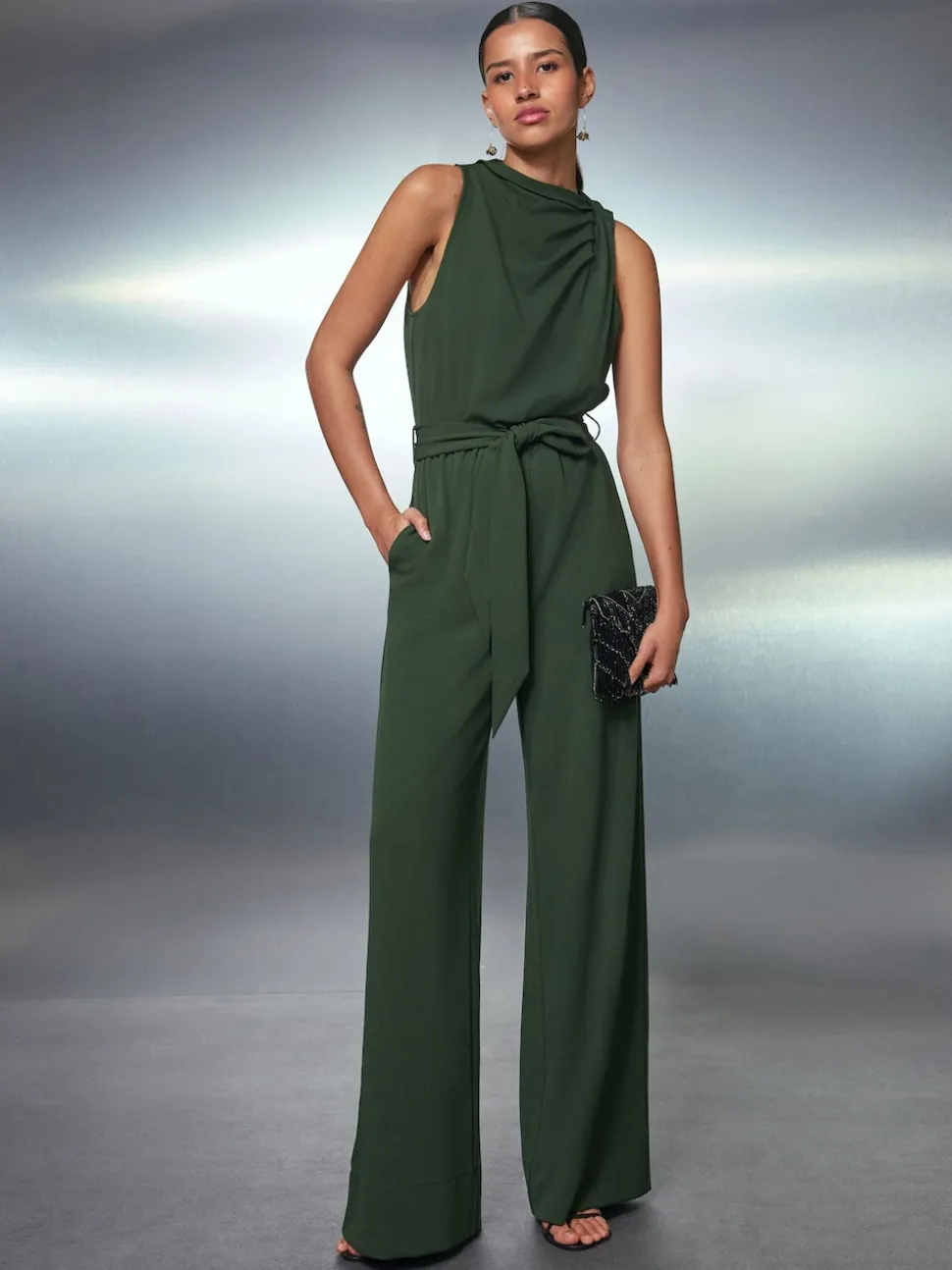 Groen - Occasion Cowl Neck Sleeveless Jersey Jumpsuit