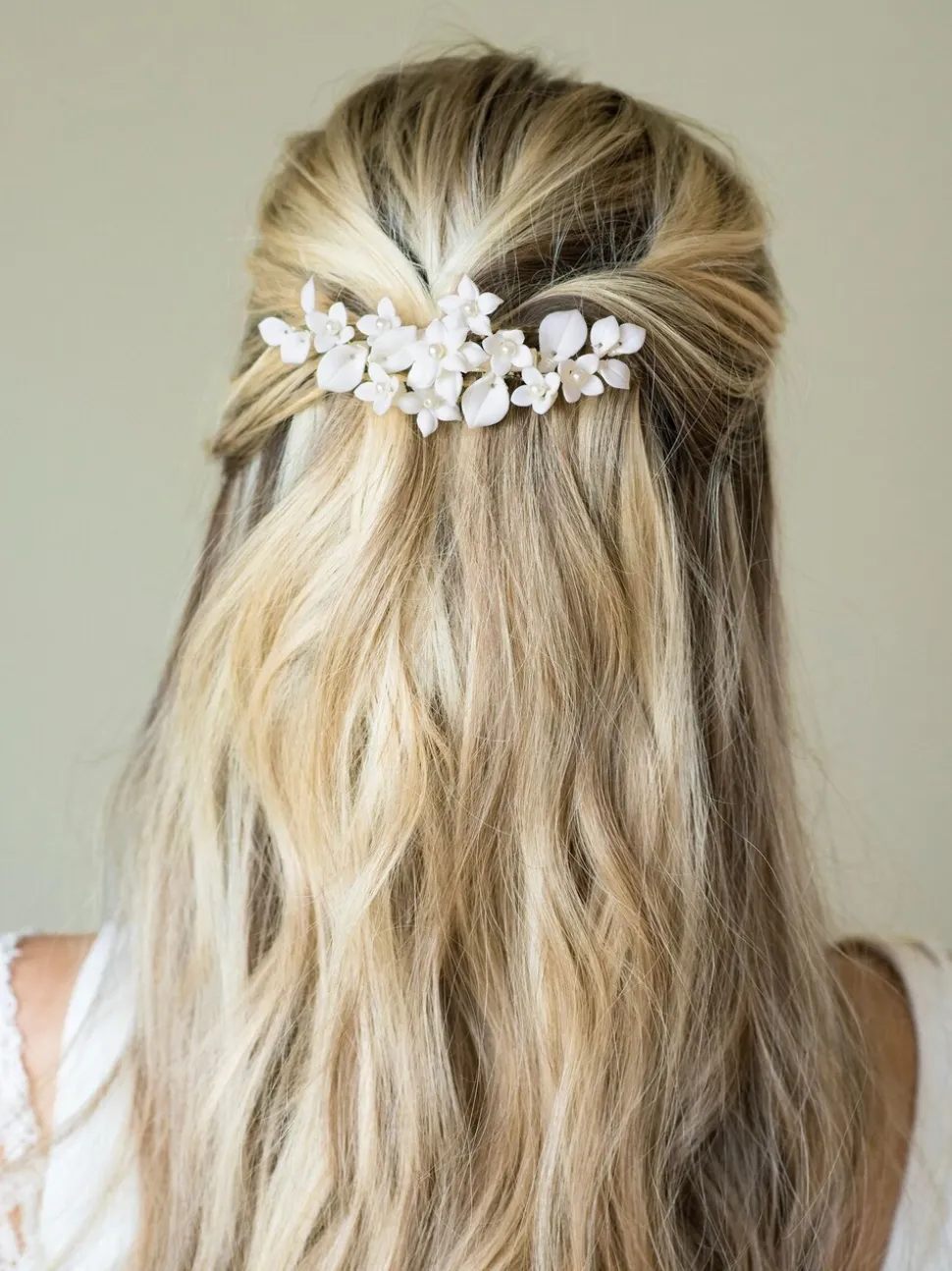 Ivory & Co Snowdrop haarspeld met mooie keramische bloemen