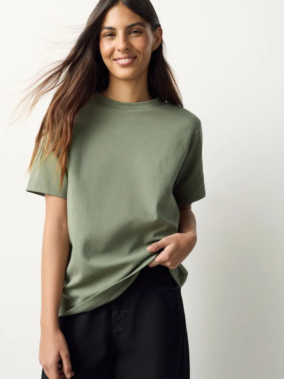 Kakigroen - Dik T-shirt met ronde hals en korte mouwen