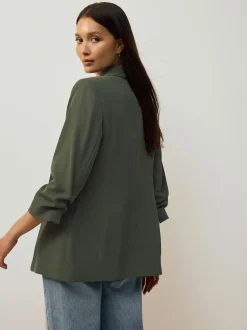 Kakigroen - Ruimvallend blazer met gerimpelde mouwen