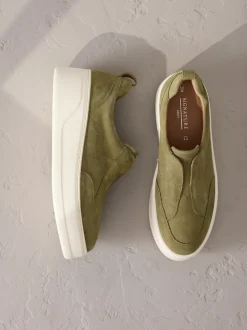 Kakigroen - Signature leren sneakers met dikke plateauzolen en sleehak