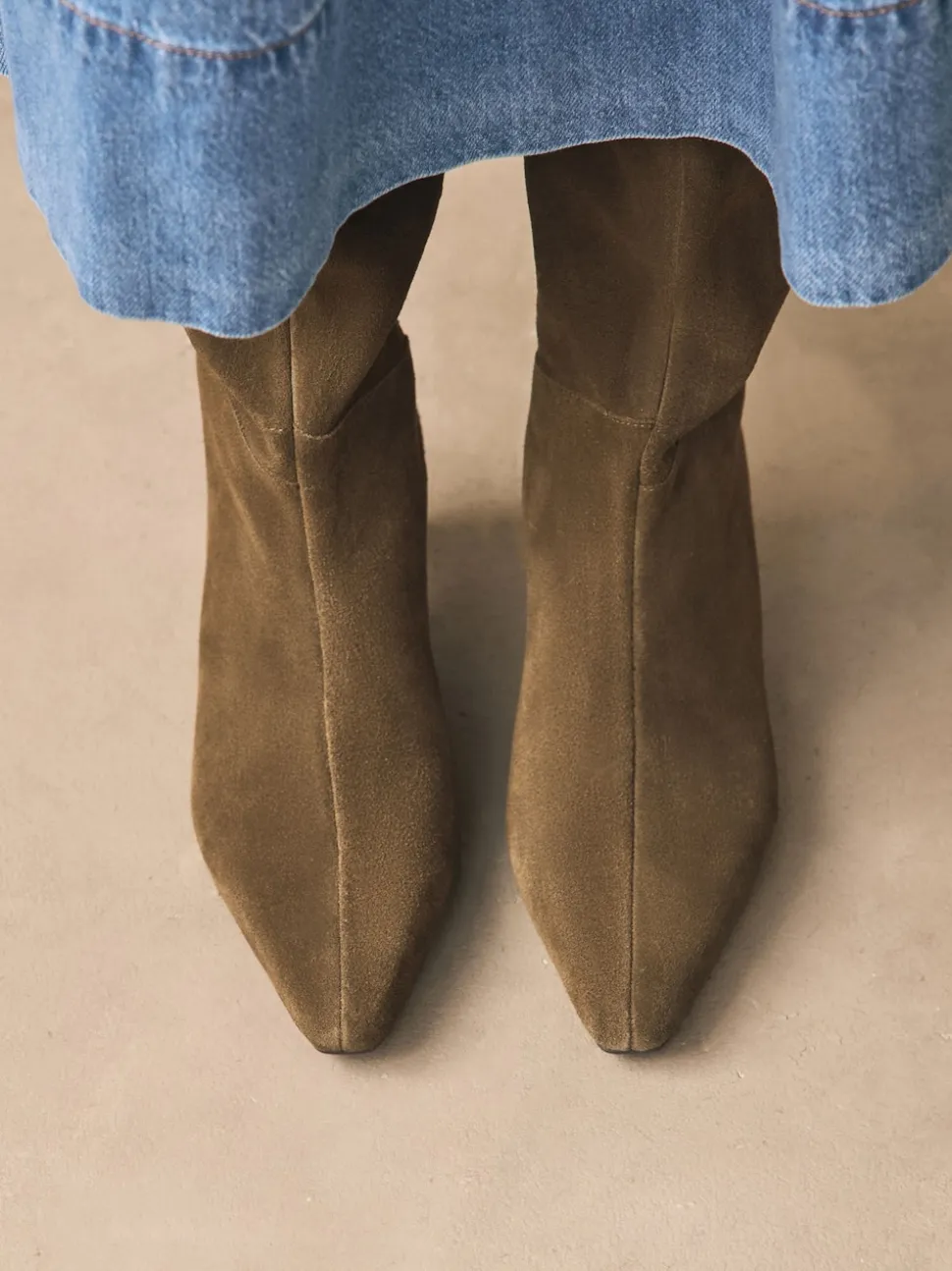 Kakigroen suède - Forever Comfort® Knee High Chisel Toe Heeled Boots