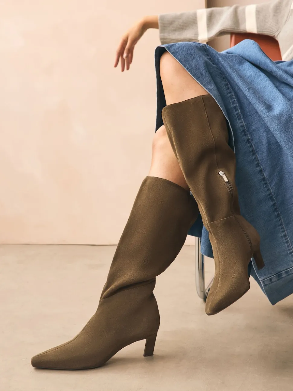 Kakigroen suède - Forever Comfort® Knee High Chisel Toe Heeled Boots