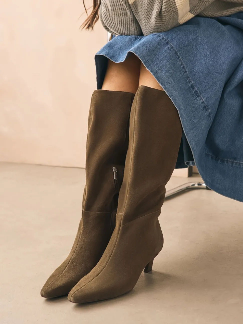 Kakigroen suède - Forever Comfort® Knee High Chisel Toe Heeled Boots