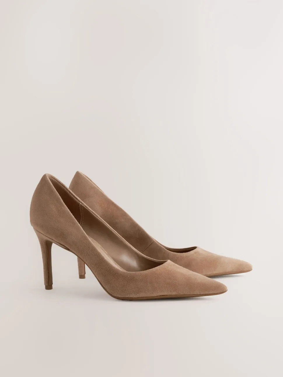 Kameelkleurig suède - Leren mid-court pumps