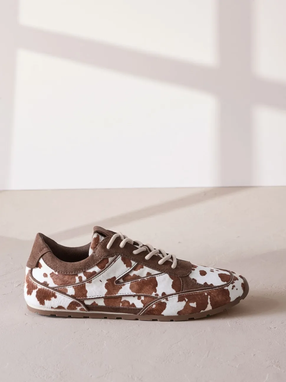 Koeienprint - Slim Premium Leren Trainers met Vetersluiting