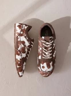 Koeienprint - Slim Premium Leren Trainers met Vetersluiting