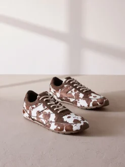 Koeienprint - Slim Premium Leren Trainers met Vetersluiting