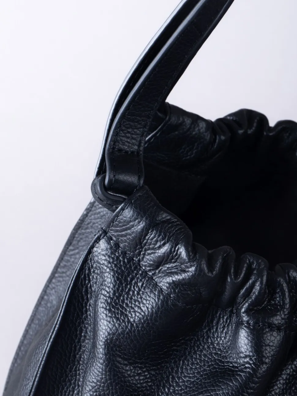 Lakeland Leather Newland Slouch Tote Bag