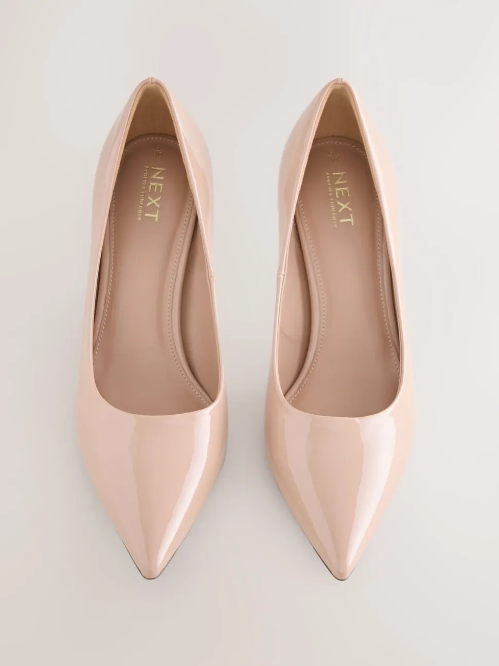 Licht beige - Forever Comfort® Point Toe Court Heels