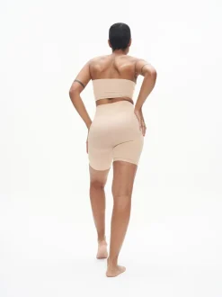 Licht beige - Heist - Contour vormgevende naadloze short met hoge taille