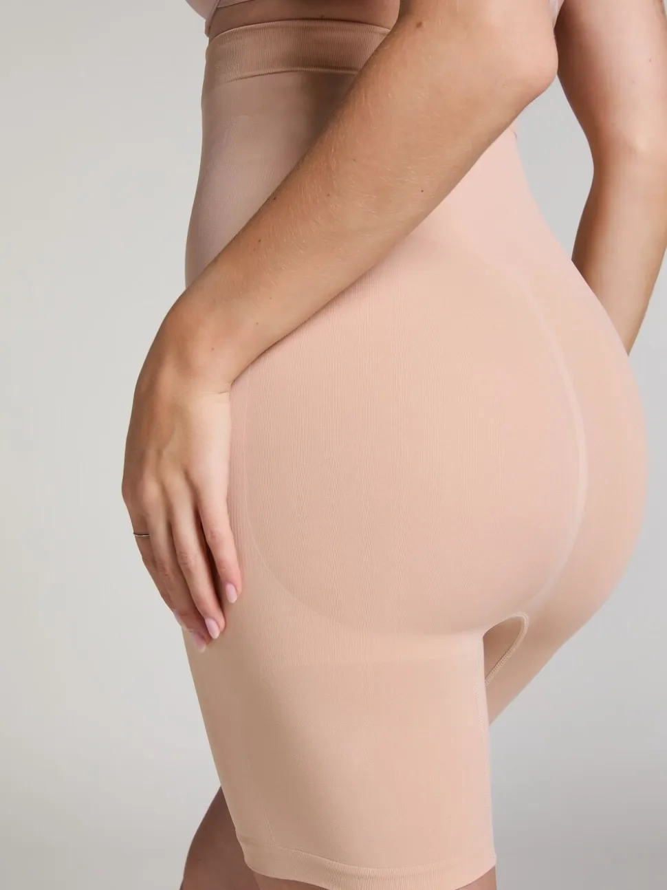 Licht beige - Hunkemöller Seamless Enhancing Thigh Slimmer