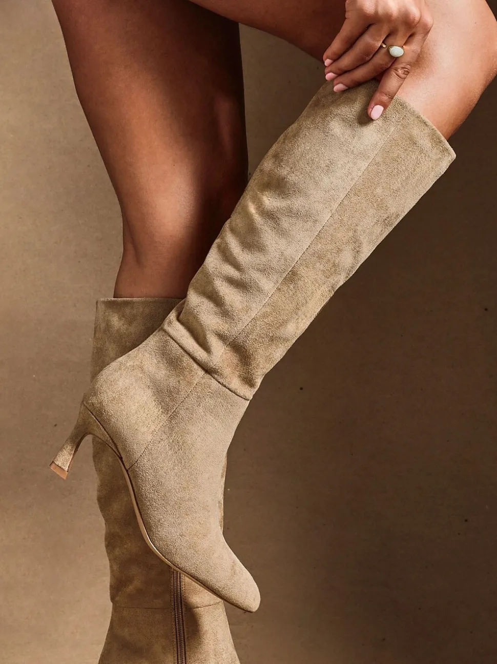 Licht beige - Linzi Rush Pointed Toe High Leg Stiletto Boots