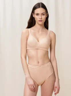 Licht beige - Triumph - Modern zachte katoenen beha zonder beugel