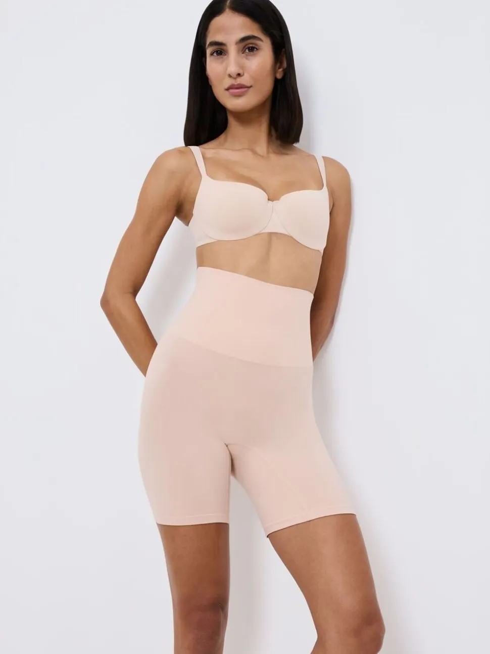 Licht beige - Triumph Soft Sculpt Panty