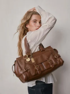 Lichtbruin - Charm Buckle Hand Held Bag