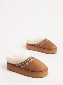 Lichtbruin - Friends Like These Faux Fur Cuff Embroidered Tape Nightwear Mule Slippers