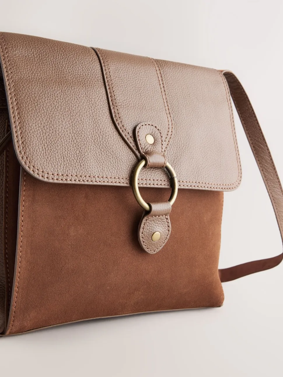 Lichtbruin - Leren messenger-tas met vak