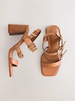 Lichtbruin - Sandalen met blokhak, bandjes en gesp