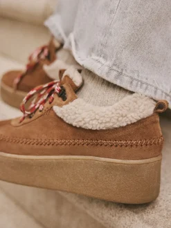 Lichtbruin - Signature Premium Leather Hiker Wedge Trainers