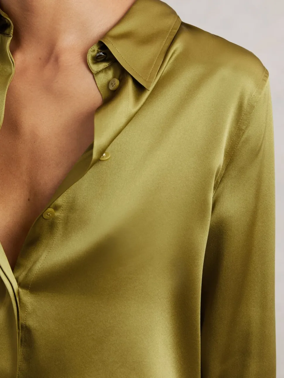 Lichtgroen - Reiss Ameira Silk-Satin Concealed-Placket Shirt