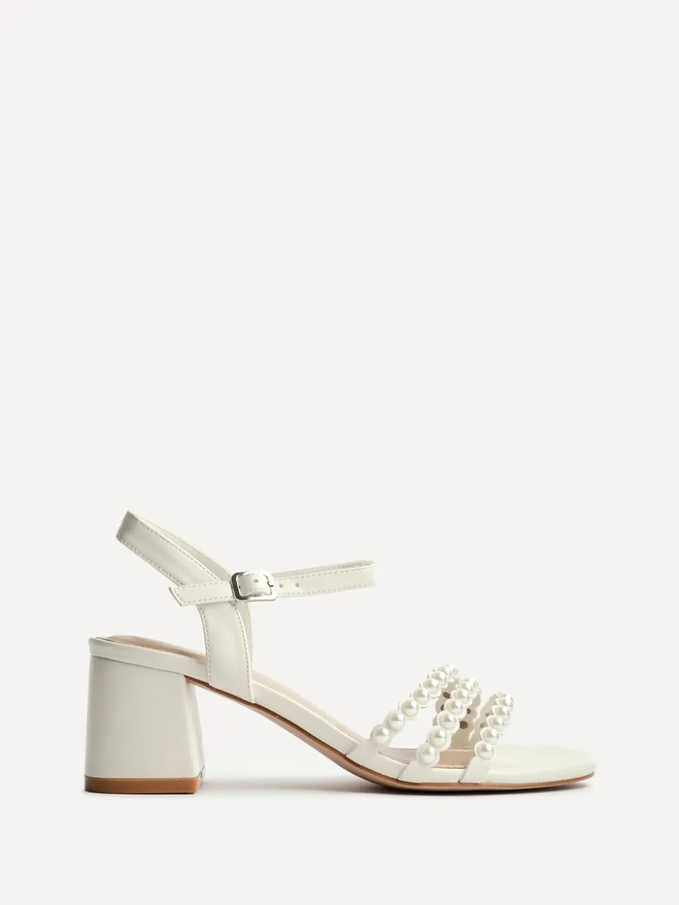 Linzi Perla sandalen met hak en parelbandjes
