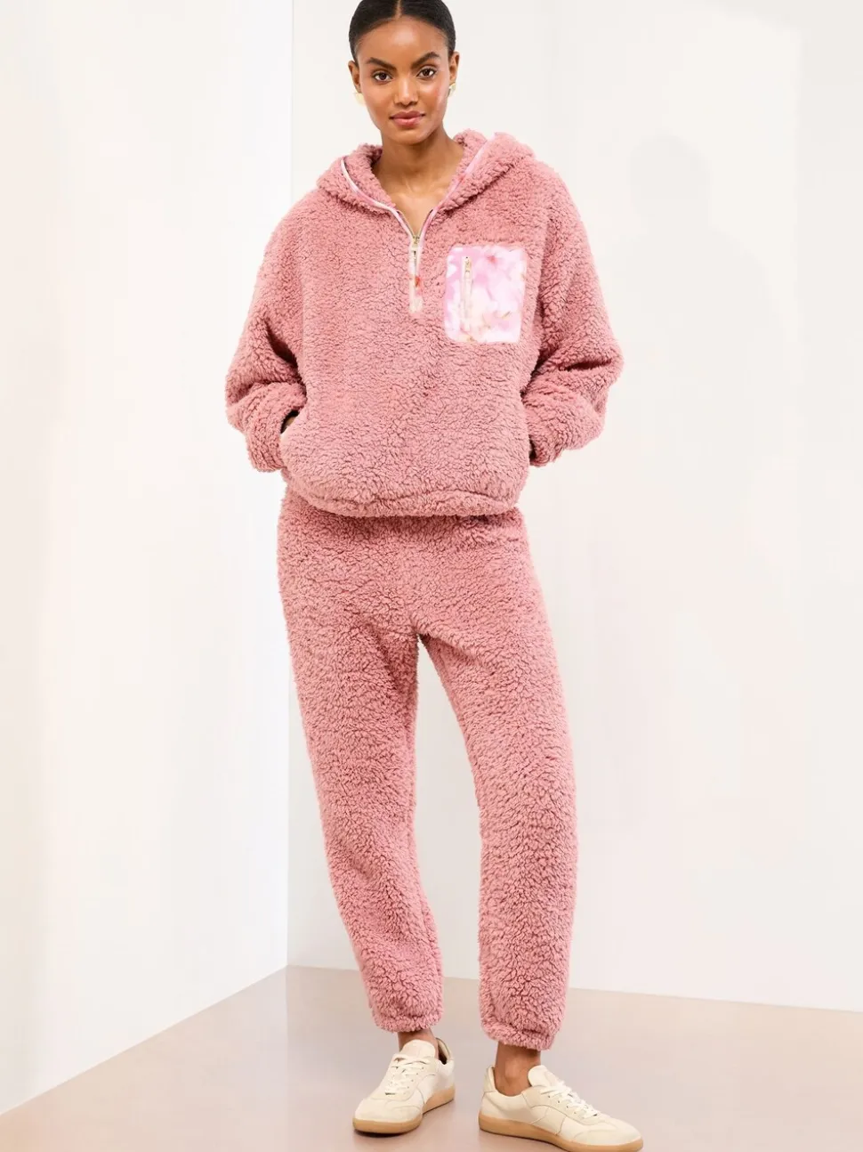 Lipsy Cosy Loungewear Hoddie and Joggers Set