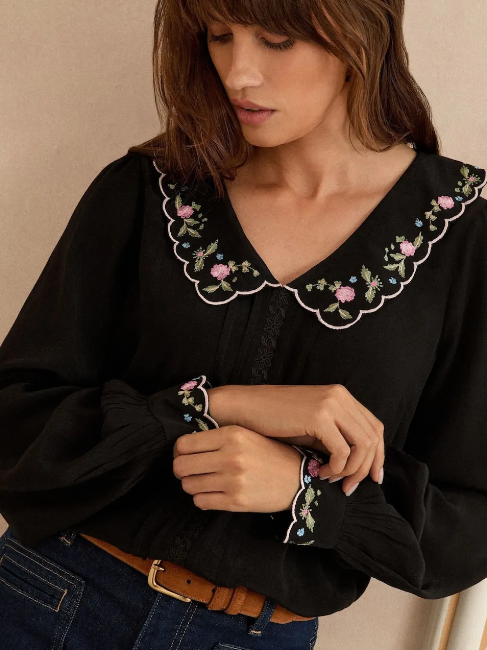 Love & Roses blouse met lange mouwen en inkeping
