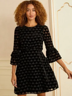 Love & Roses mini-jurk met burnout en uitlopende mouwen