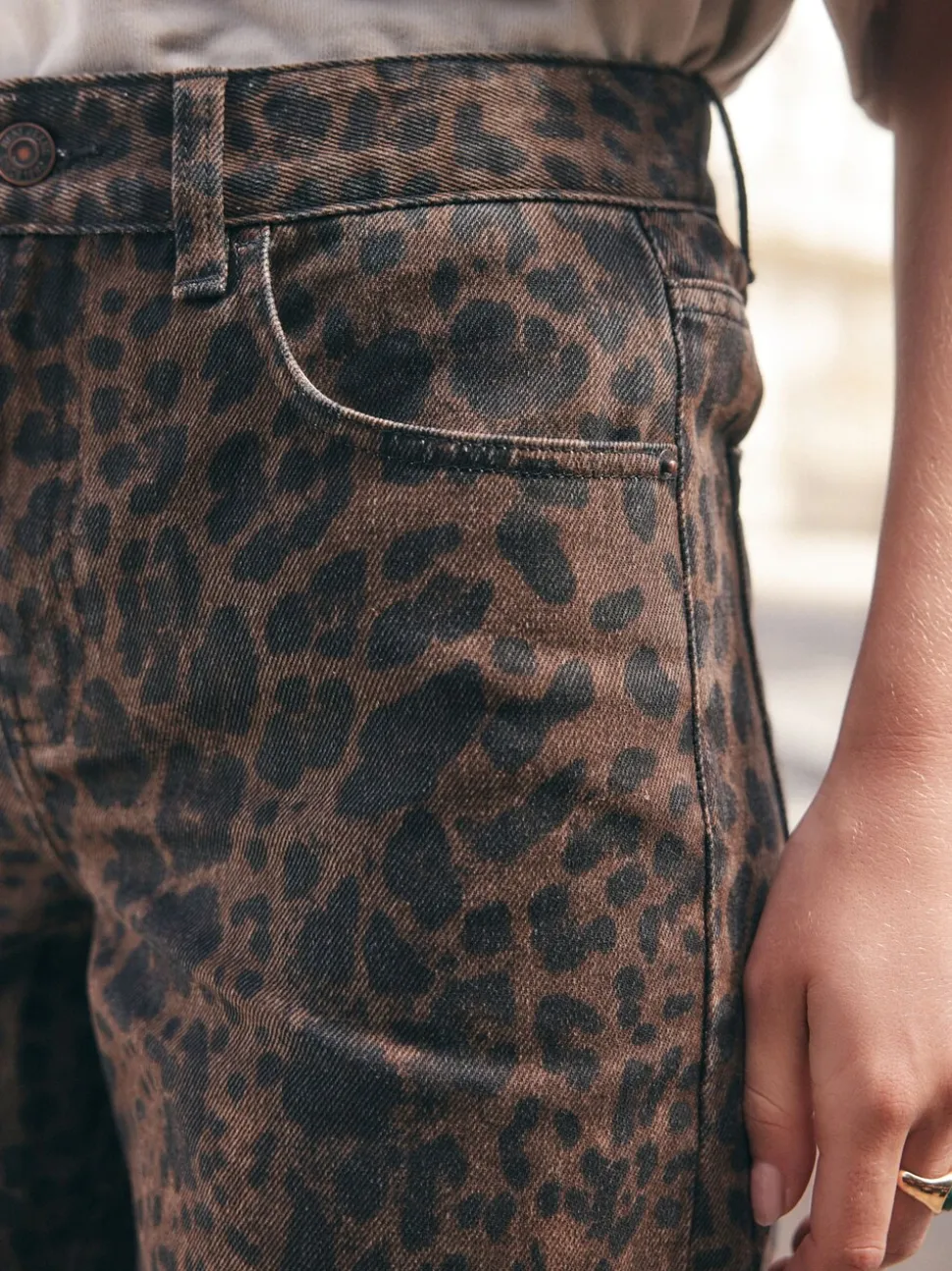 Luipaardprint - Jeans met wijde pijpen