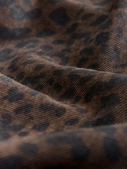 Luipaardprint - Jeans met zandloperpasvorm en wijde pijpen