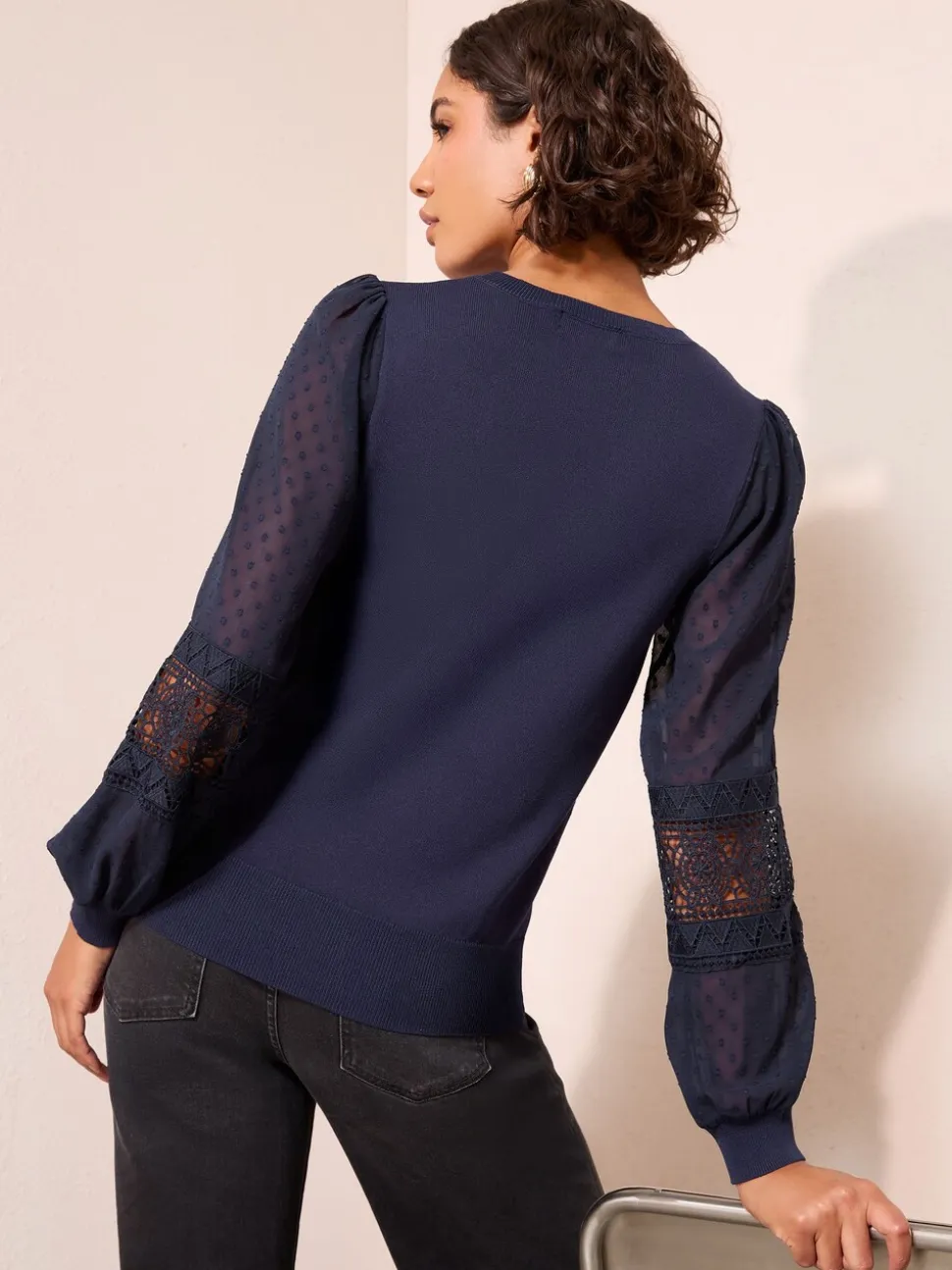 Marineblauw - Friends Like These Woven Sleeve Knitted Top